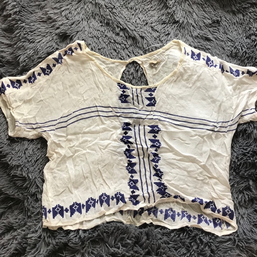 Short sleeve top